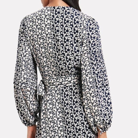 La Maison TALULAH Remember Me Midi Wrap Dress Blue White Floral Size XXL - Picture 6 of 7